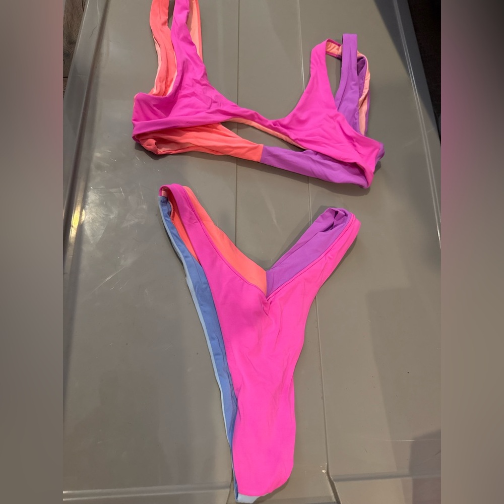 oneone swim bikini set